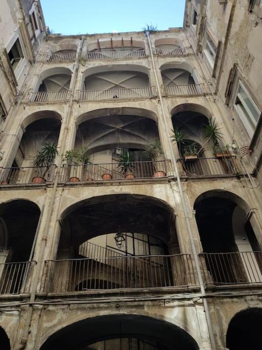 Fashion Cathedral Apartment, Centro Storico Napoli מראה חיצוני תמונה